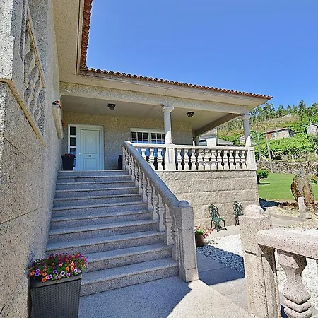 Galihost - A Casa De Otilia