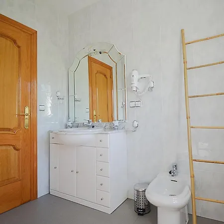 Galihost - A Casa De Otilia *