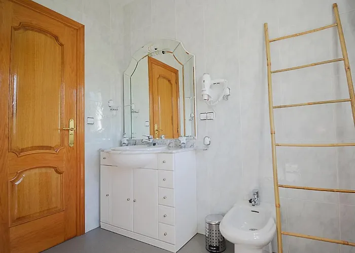 Galihost - A Casa De Otilia *